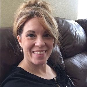 Meet your Posher, Angie